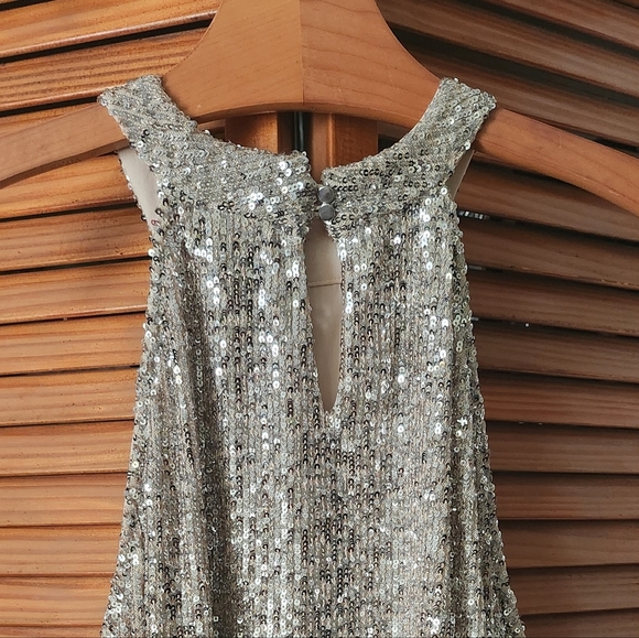 Cable & Gauge Silver Sequin Top - Picture 3 of 6
